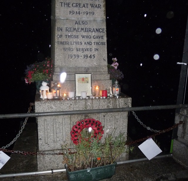 16 memorial ww1 candles 4 8 2014 016